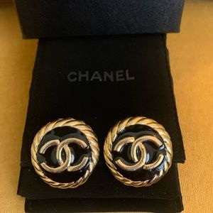 Vintage Chanel Black & Gold CC Clip On Earrings
